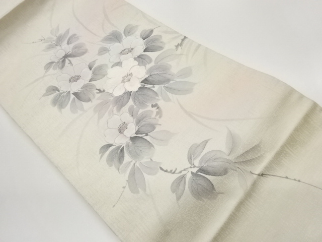 JAPANESE KIMONO / HAND-PAINTED SILVER FLOWER / LEAF PATTERN EMBROIDERY